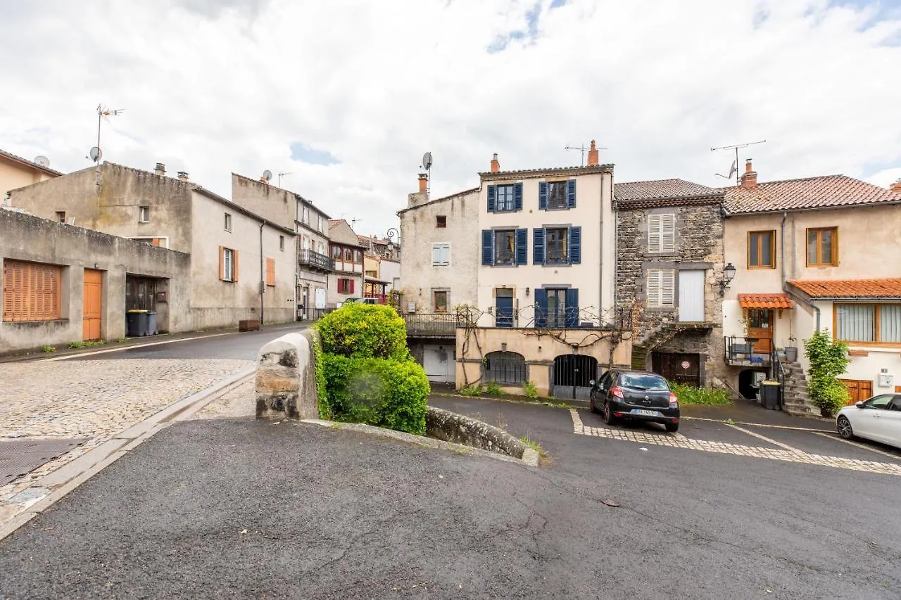 Les Voutes De Saturnin Apartment Saint-Saturnin  0*, Saint-Saturnin (Puy-de-Dome) France